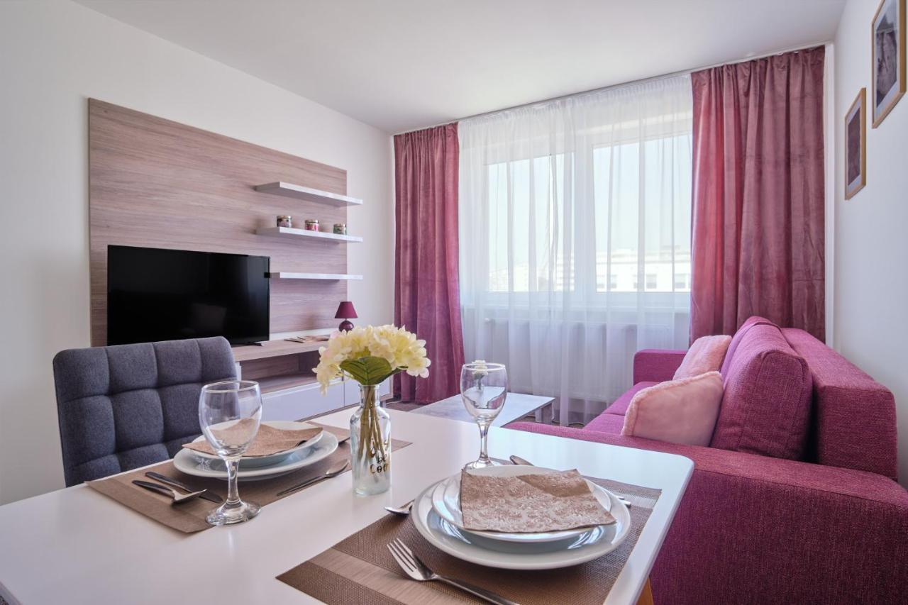 111apartments Apartment *