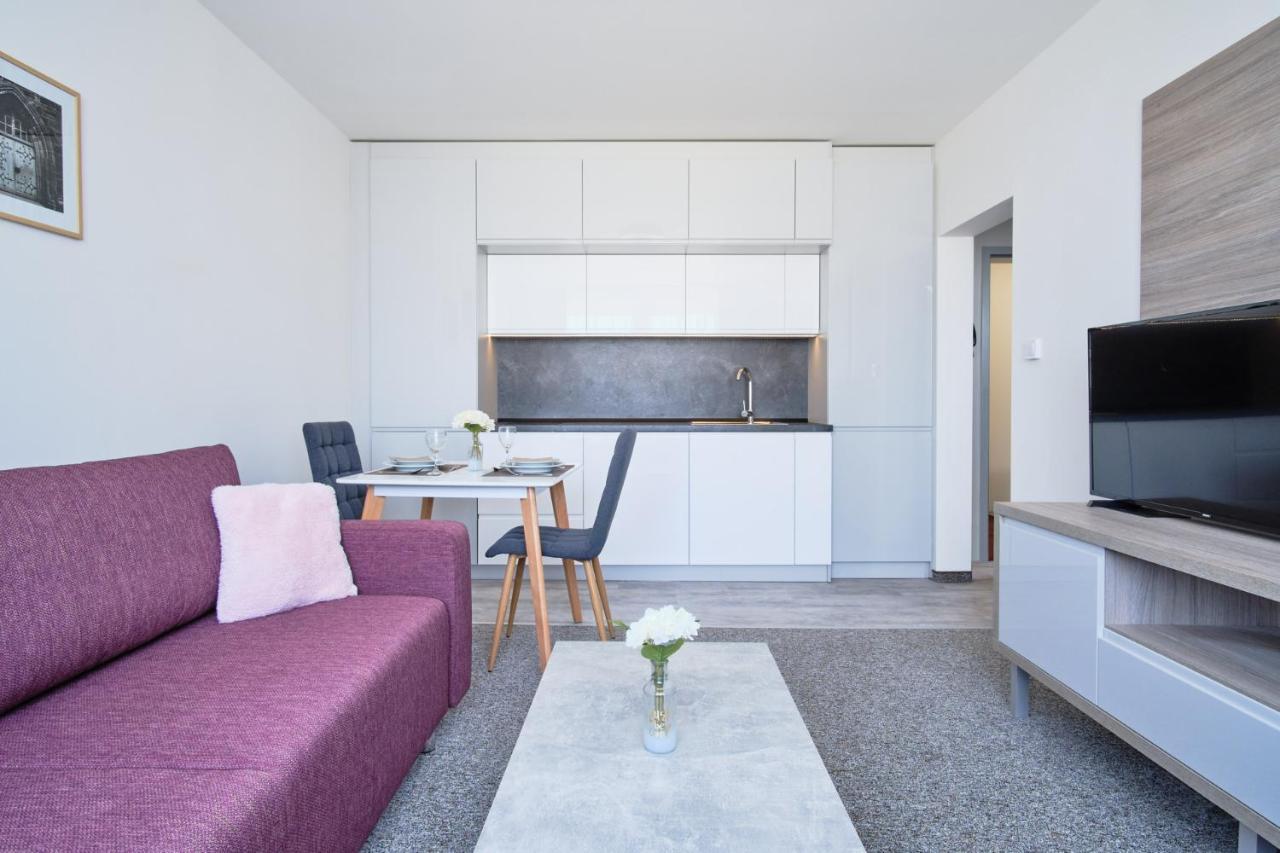 111apartments *
